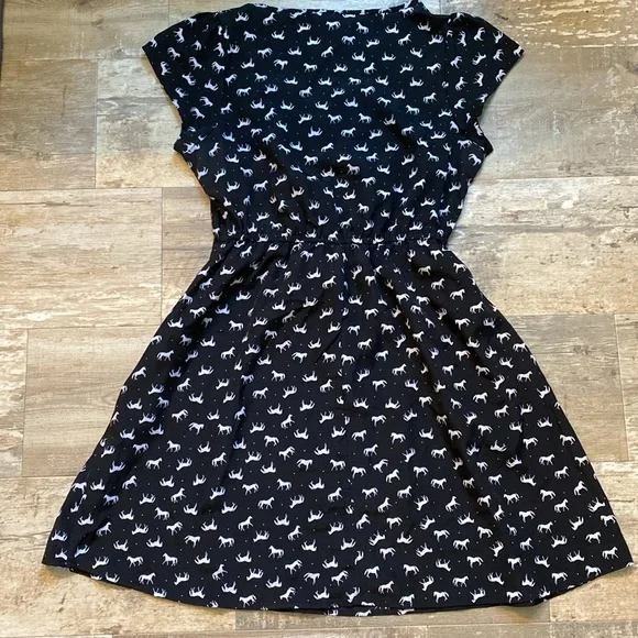 Adorable Horse Summer Dress - Picture 4 of 4